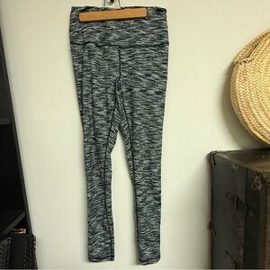 Zella black & white melange stripe leggings size Medium